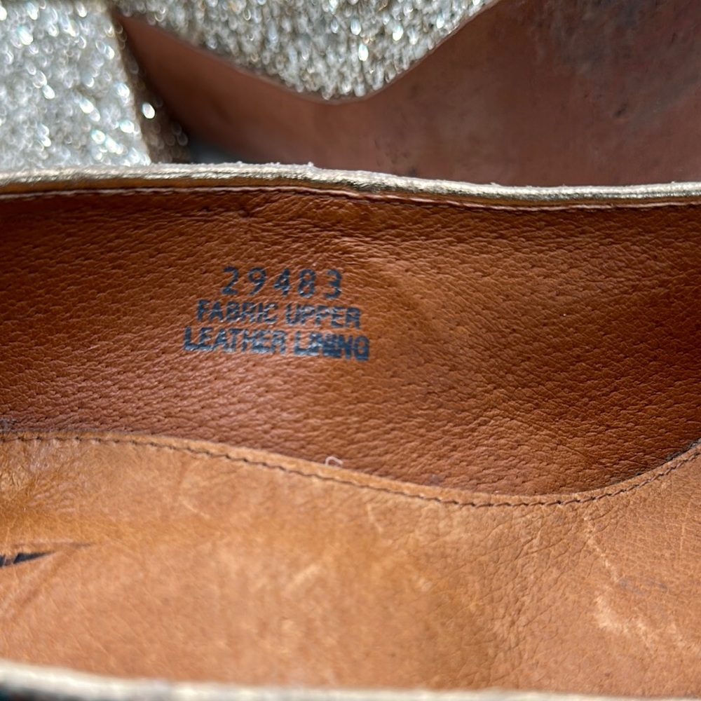 1937 Footwear Sz 9 Sparkling Gold Glitter Block Heels with Rounded Toe Italy - Picture 9 of 11